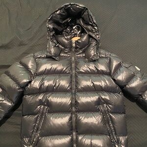 Moncler maya short down jacket